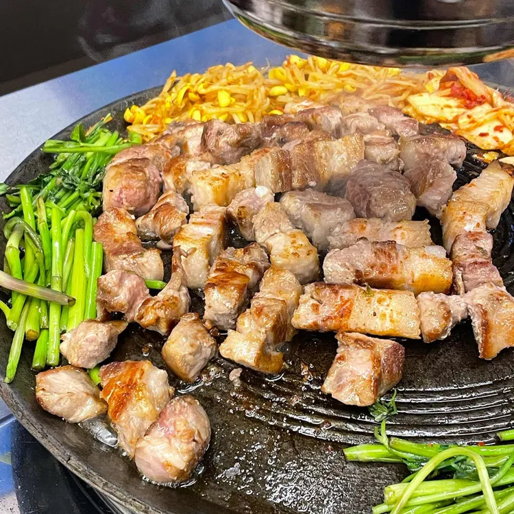 할매솥뚜껑삼겹살 사진