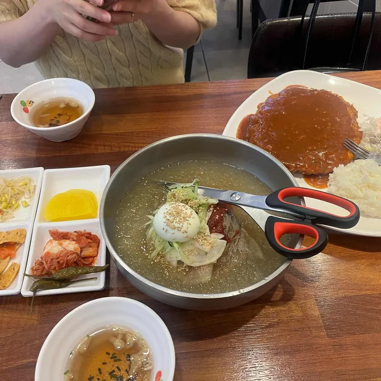 왕돈가스왕냉면 사진