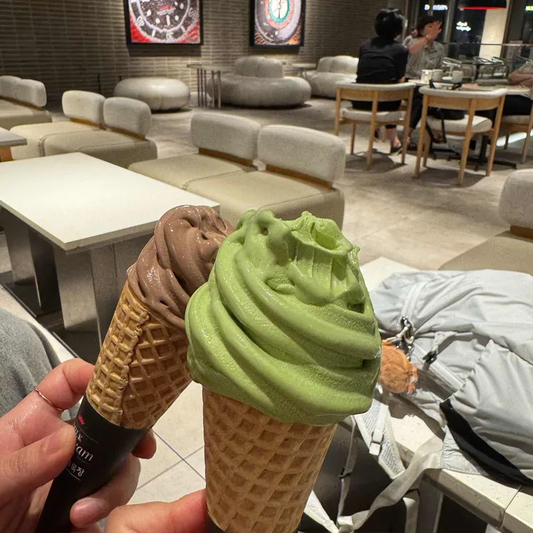 폴바셋 사진