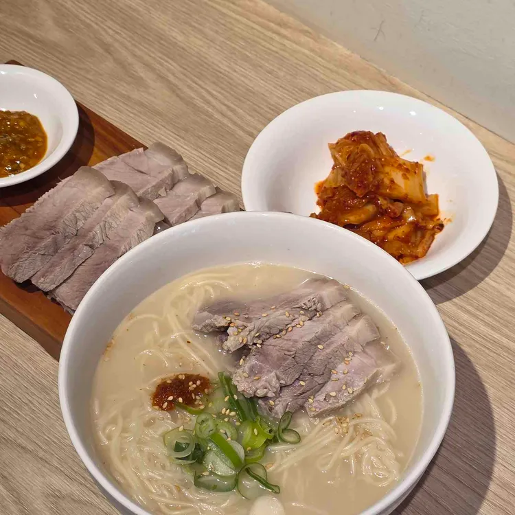 국수에 취하맨 사진