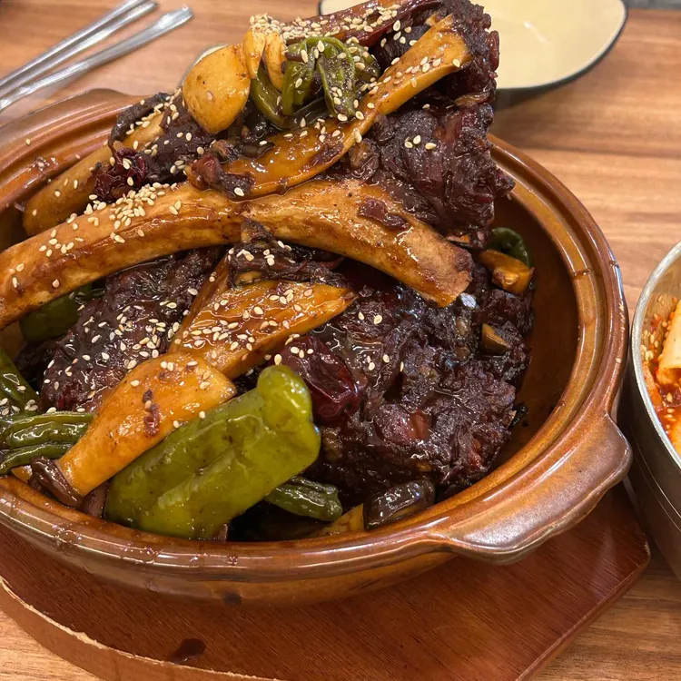 설반 사진