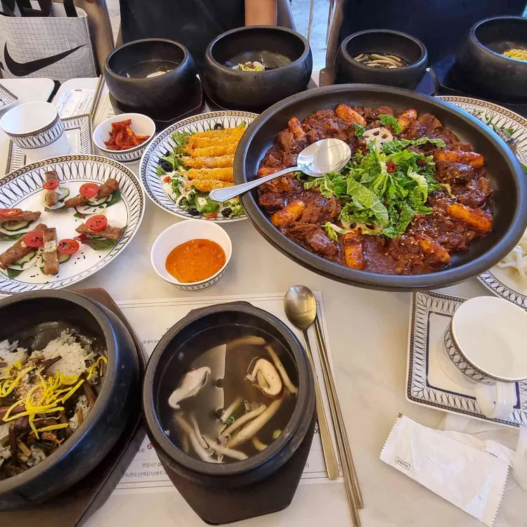 동인정 사진