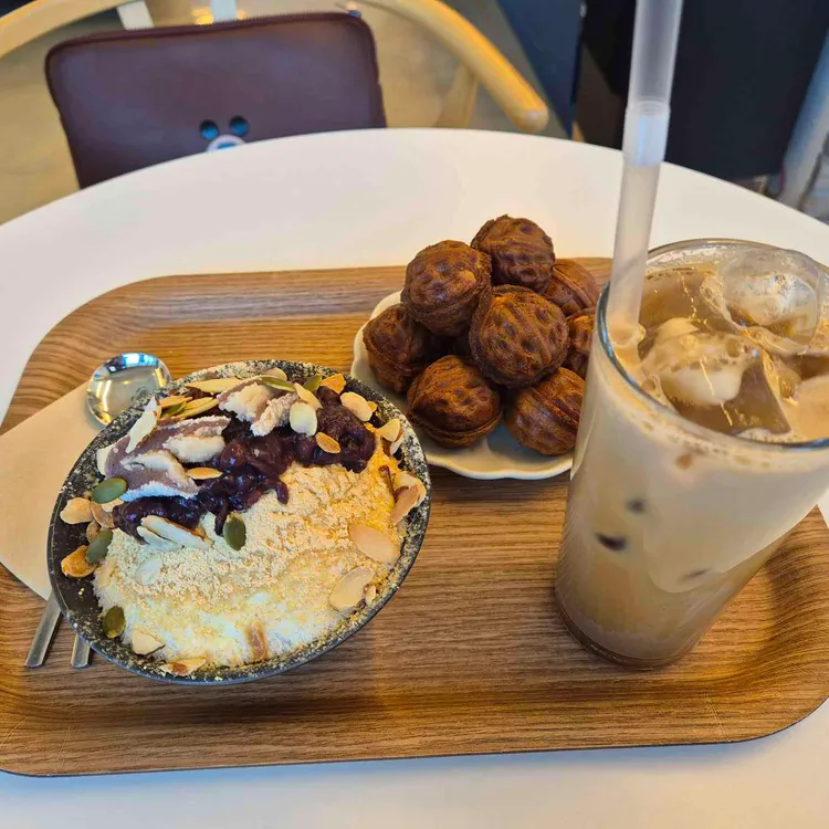 카페 후 사진