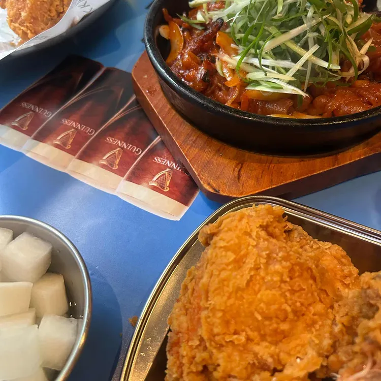 깐부치킨 사진