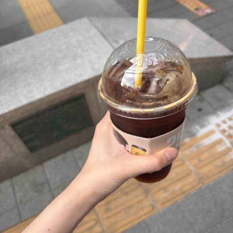 컴포즈커피 사진