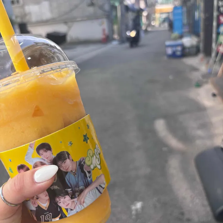 메가커피 사진