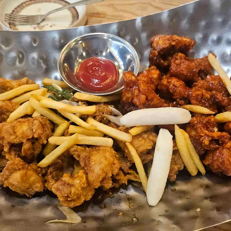칠칠켄터키 사진