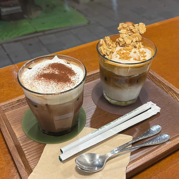 데네브 사진