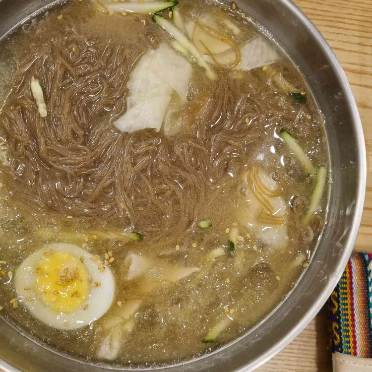 육쌈냉면 사진