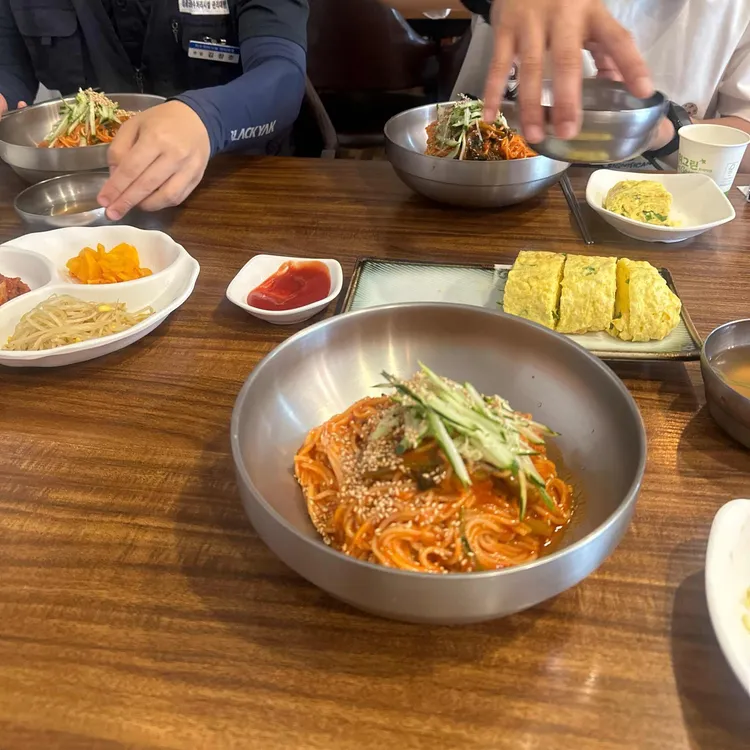 숲쟁이오색국수 사진