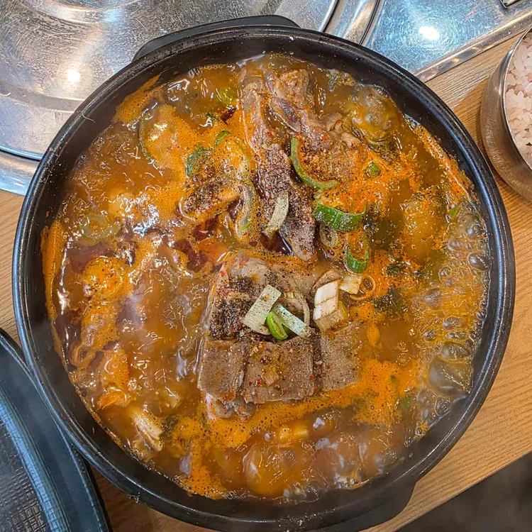 불굴의차여사감자탕 사진