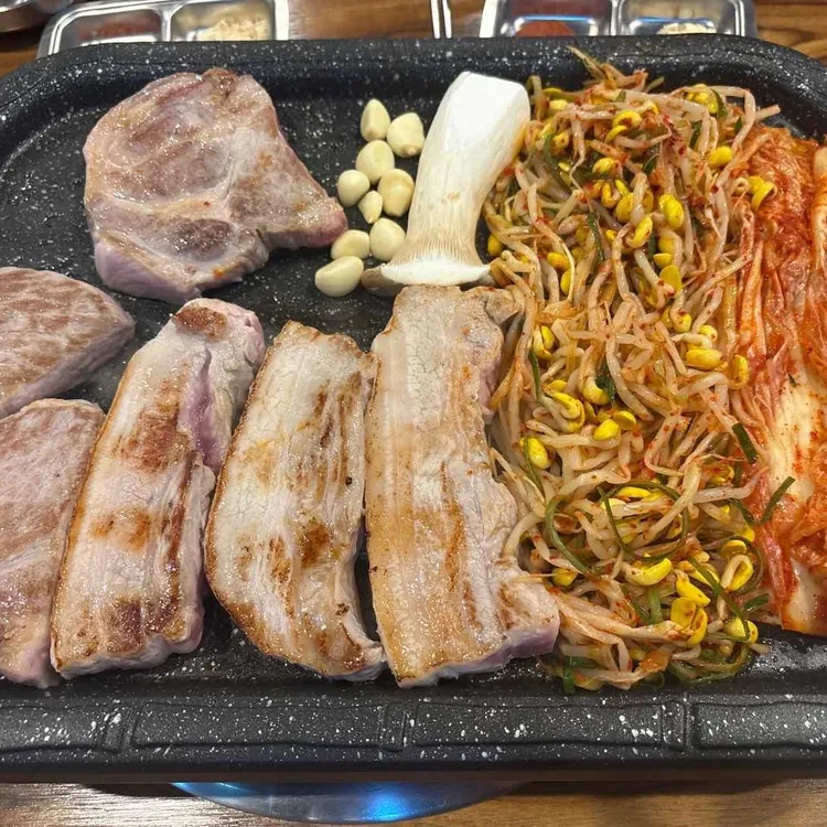 도니랑김치생삼겹 사진