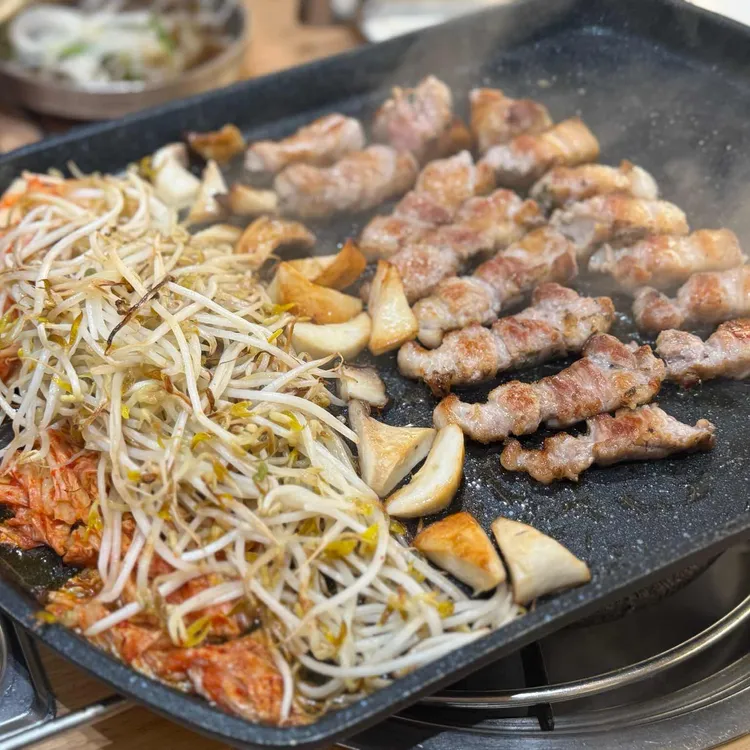 오삼부대찌개숙주삼겹살 사진