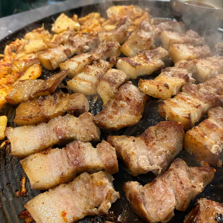 동두천솥뚜껑삼겹살 사진