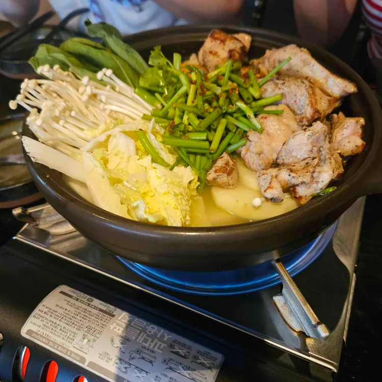 토안 사진