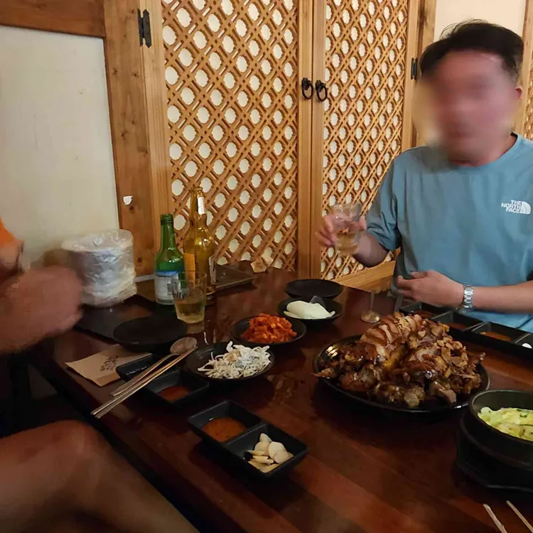 깐깐한족발 사진