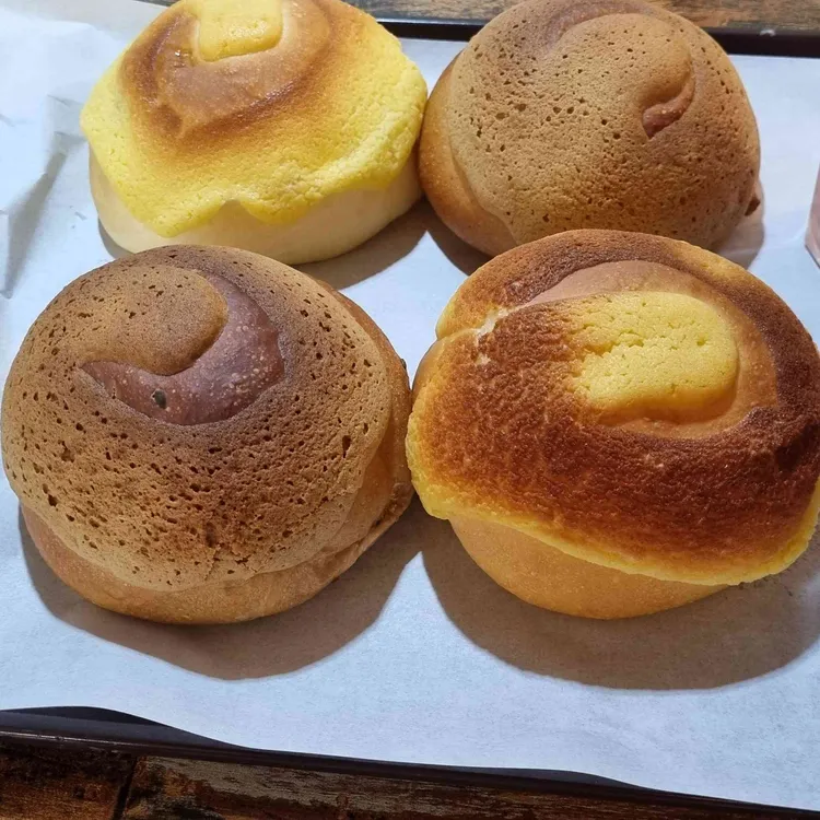 커피와빵 사진
