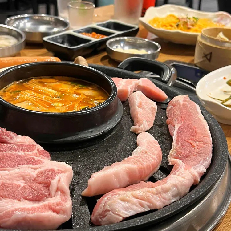 황금돼지 사진