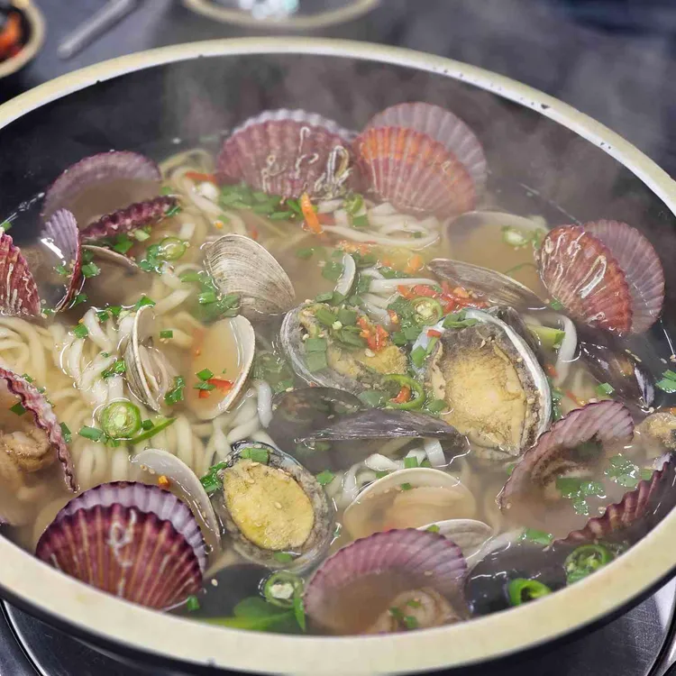 항아리 해물칼국수 사진