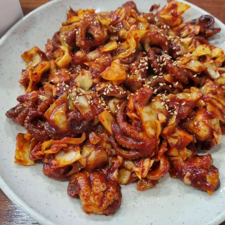 보리쭈꾸미볶음해물갈비떡찜 사진