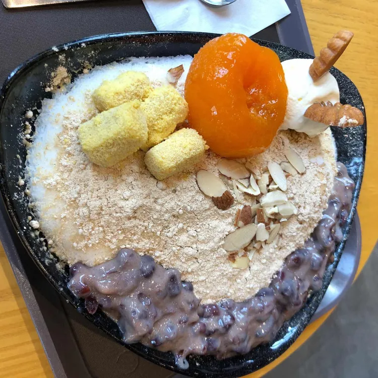 탐앤탐스 사진
