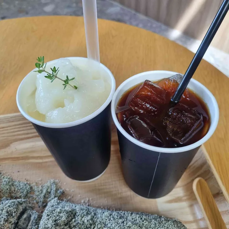 카페 먹 사진