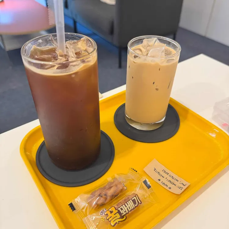 밀실 갤러리 카페 사진