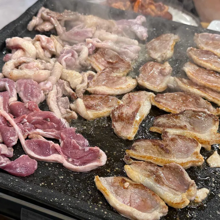 느티나무 생오리구이 사진