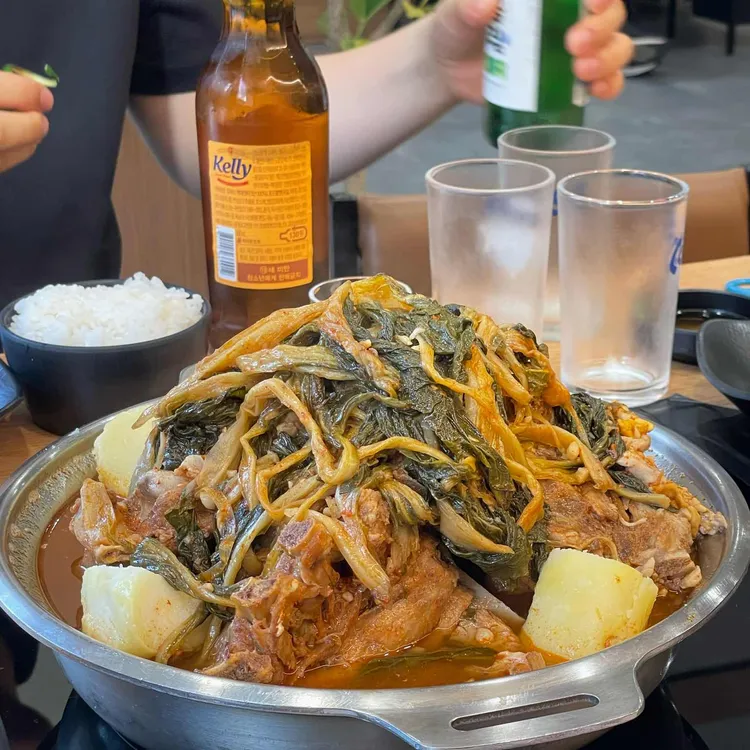 풍성감자탕 사진