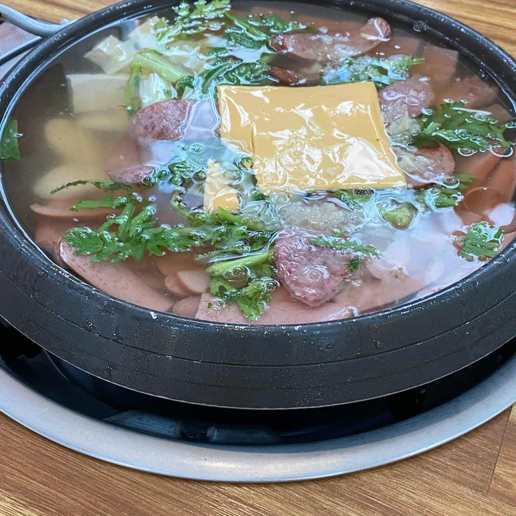부대찌개매니아돈돌 사진