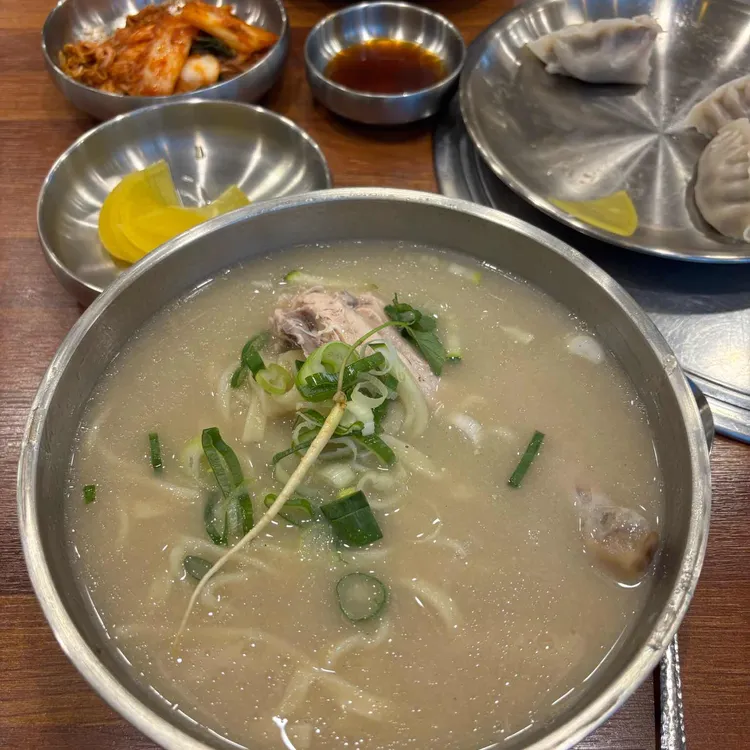 최고닭칼국수 사진