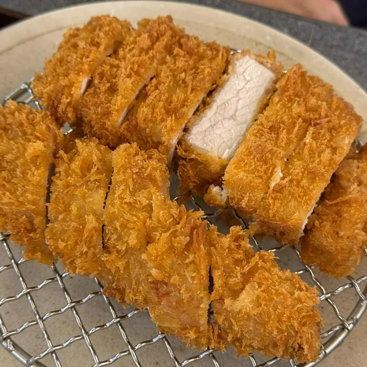 카츠몬스터 사진