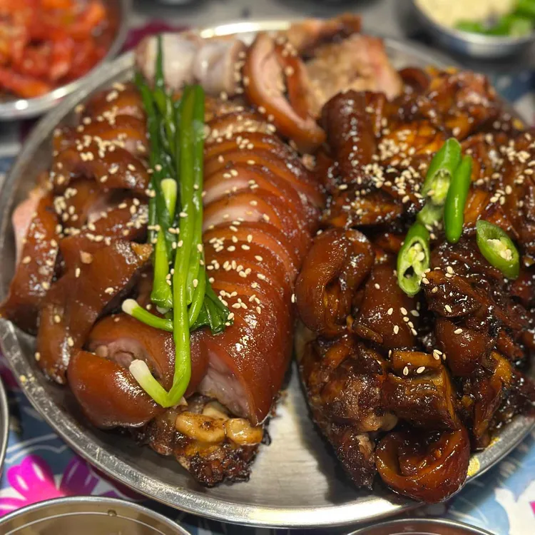 완미족발 사진