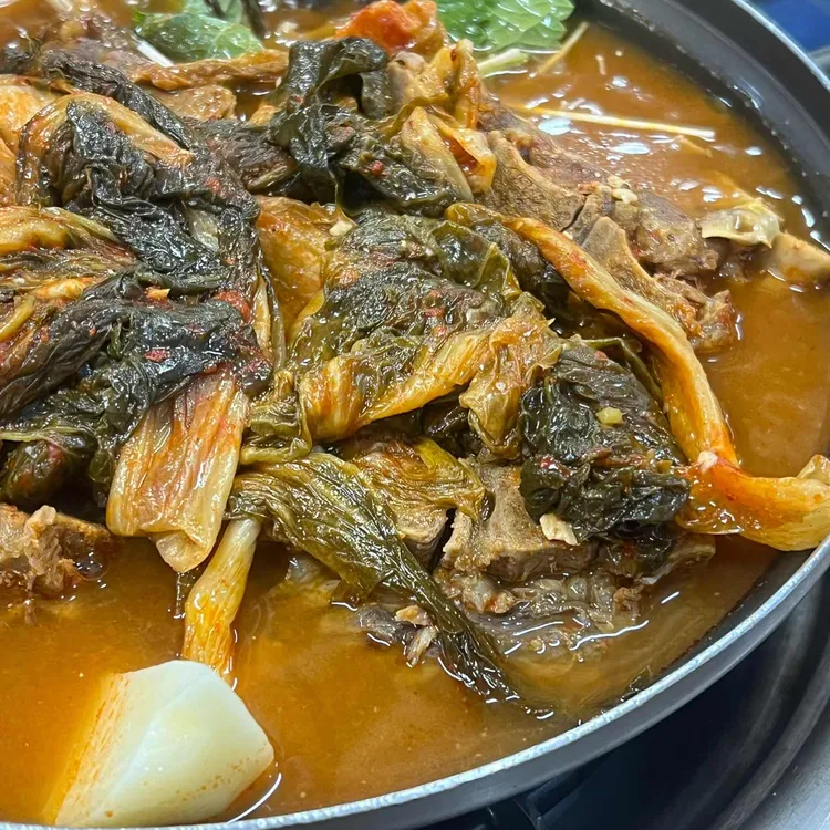 청마루뼈다귀감자탕 사진