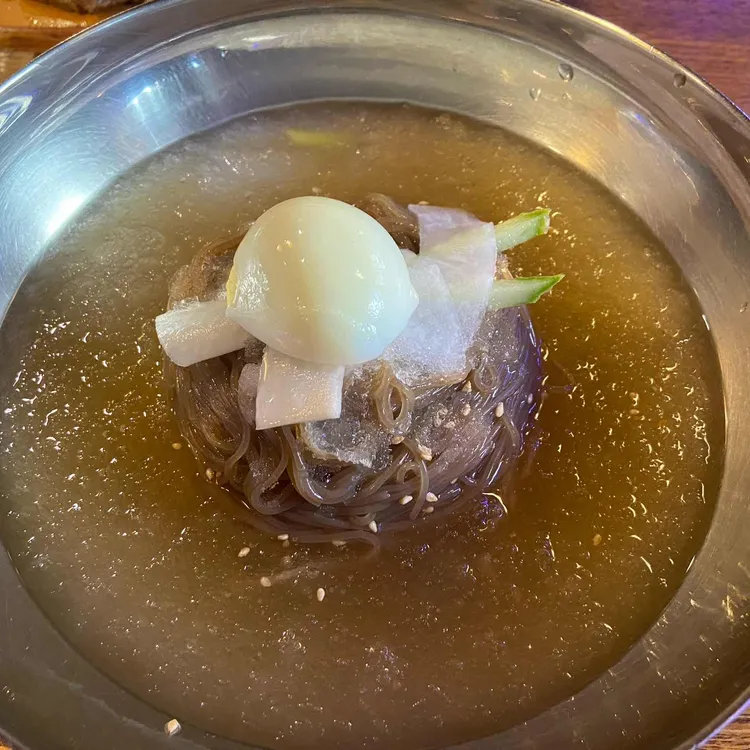 육쌈냉면 사진
