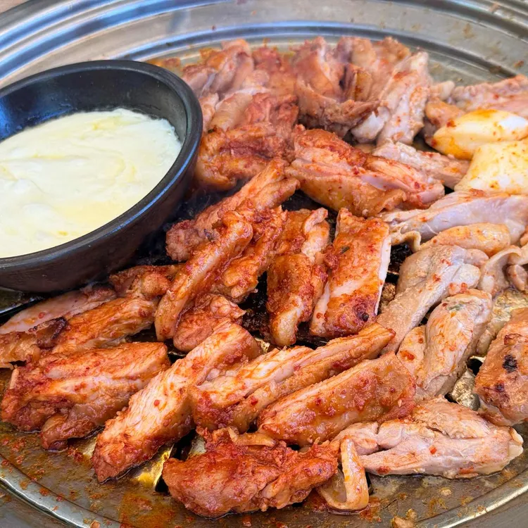 금강산 숯불닭갈비 막국수 사진