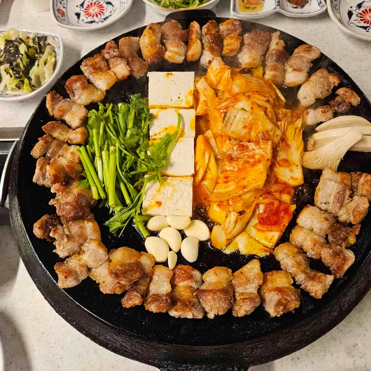 진짜무쇠삼겹 사진