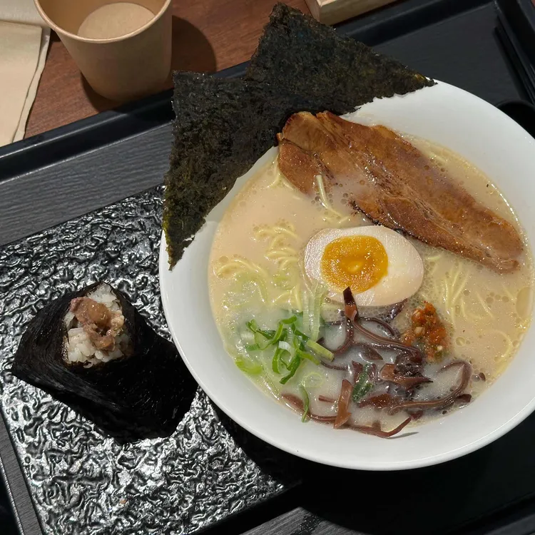 산카쿠 사진