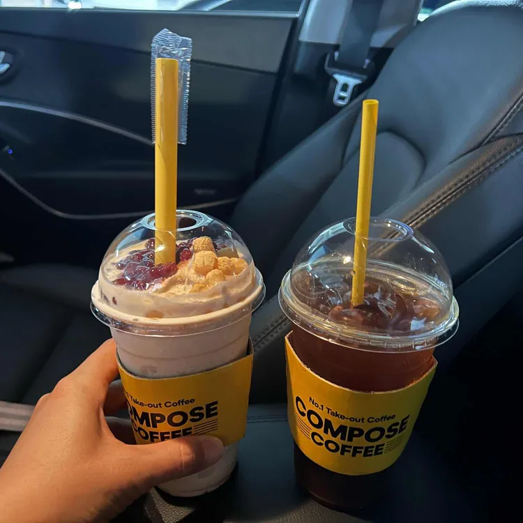 컴포즈커피 사진
