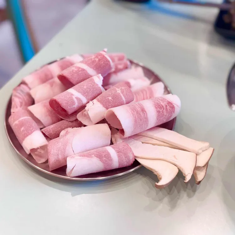 꾸석지돌판한우 사진