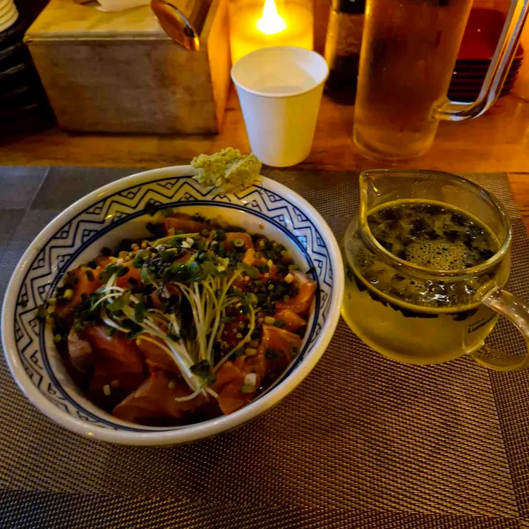 카에식탁 사진