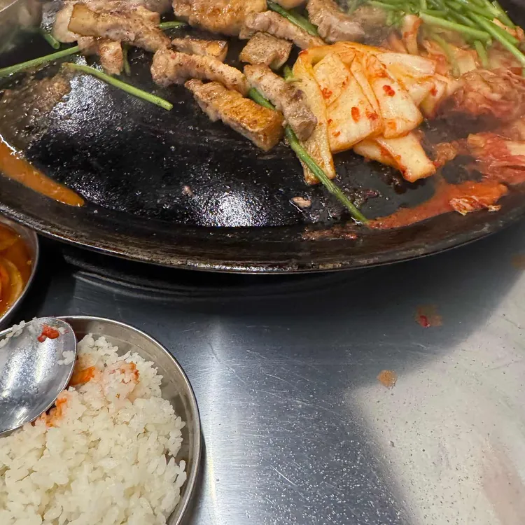 동두천솥뚜껑삼겹살 사진