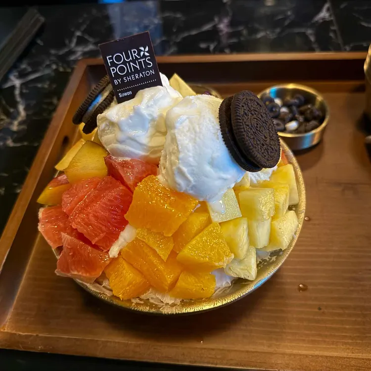 더 글로우 풀사이드 다이닝바 포포인츠 바이 쉐라톤 사진