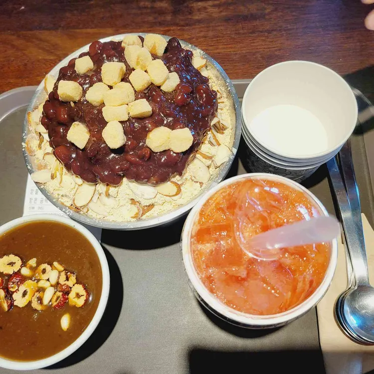 숲에숨다 사진