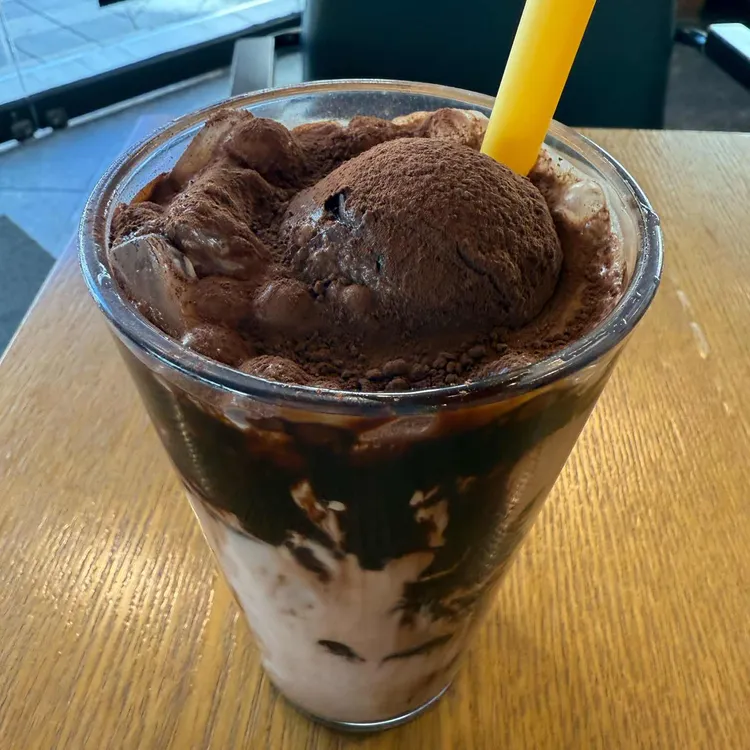 컴포즈커피 사진