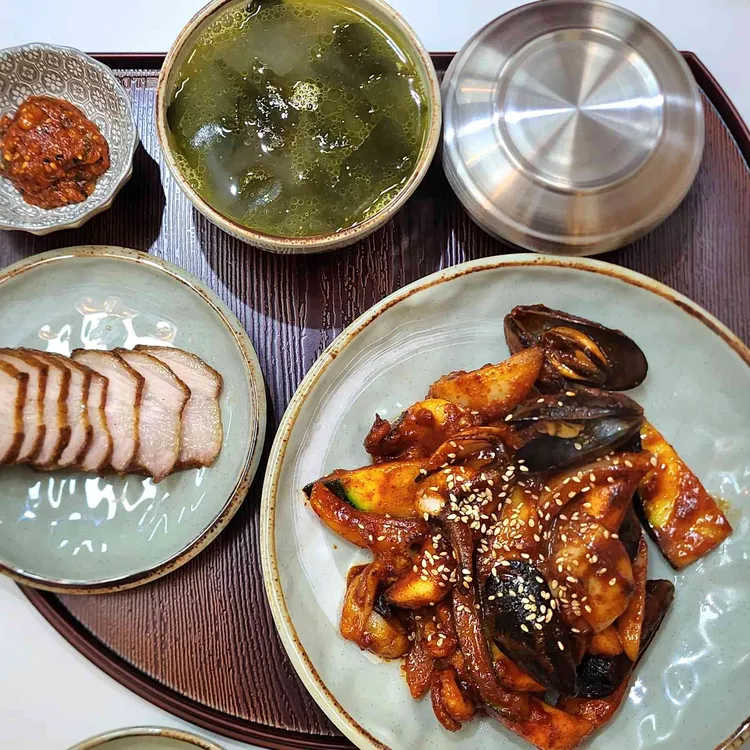 윤찬식당 사진