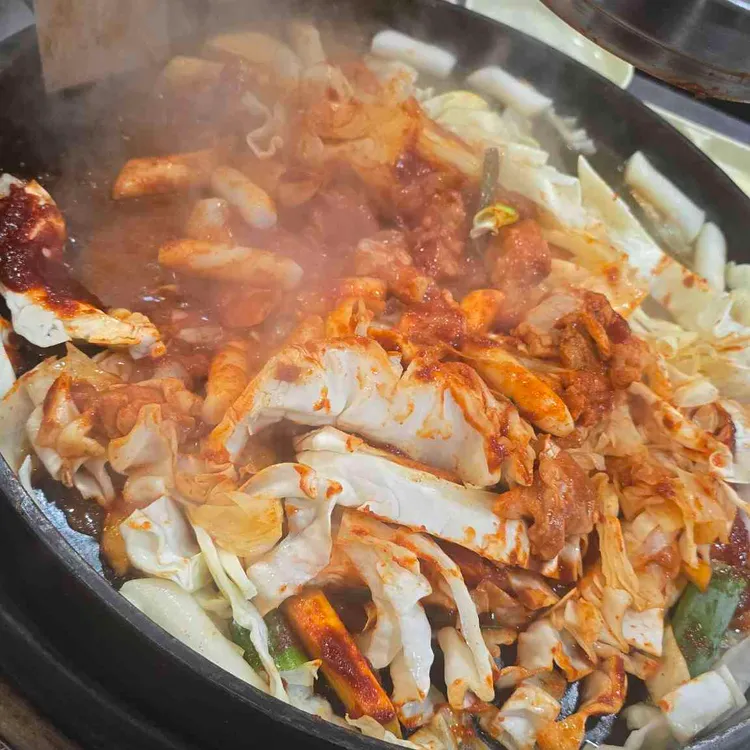 명동숯불닭갈비 사진