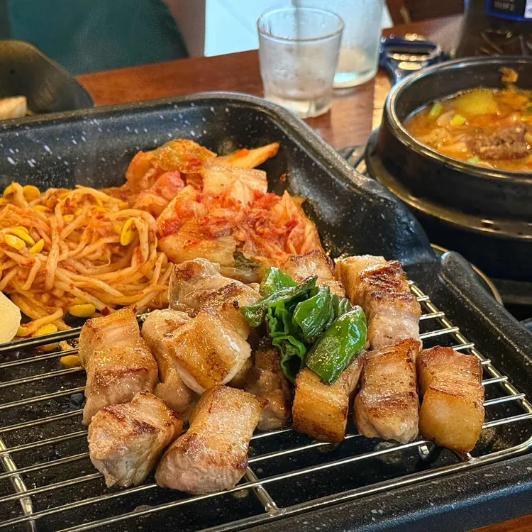 초반식당 사진