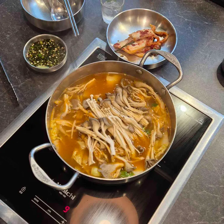 최가네샤브버섯칼국수 사진