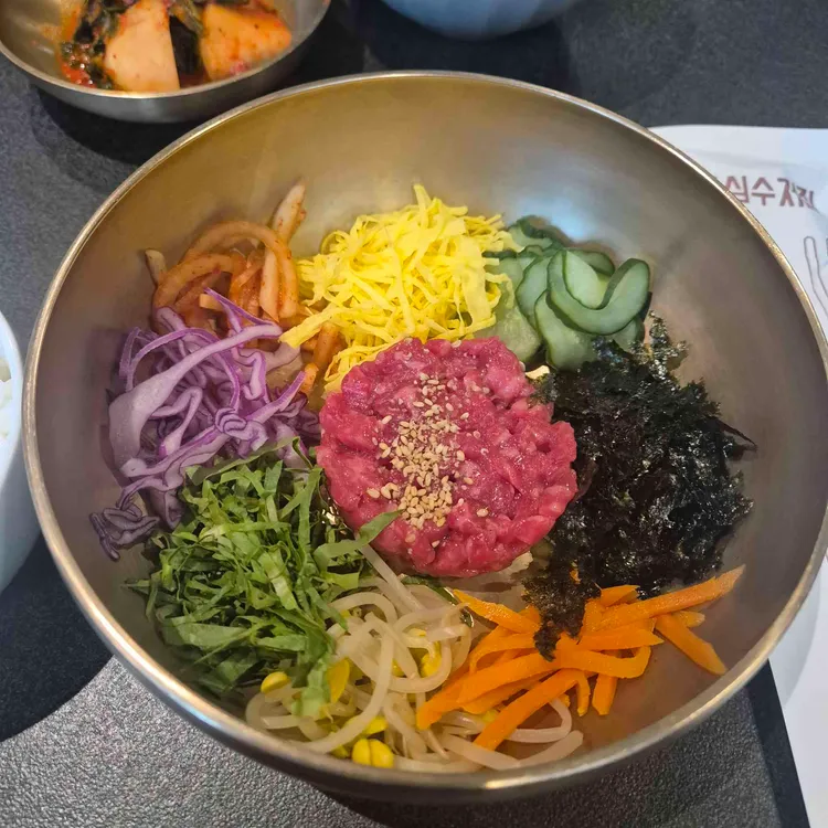 우텐더 사진